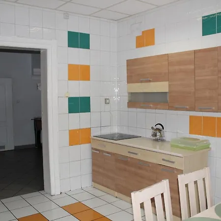 Hostel Szkolne Schronisko Mlodziezowe *