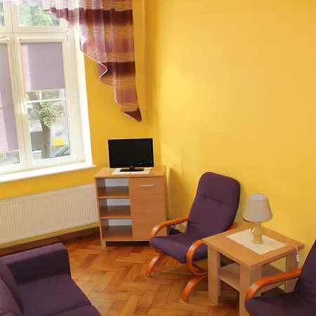 Szkolne Schronisko Mlodziezowe Hostel *