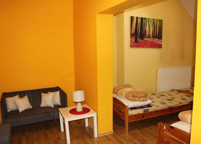 Szkolne Schronisko Mlodziezowe Albergue *