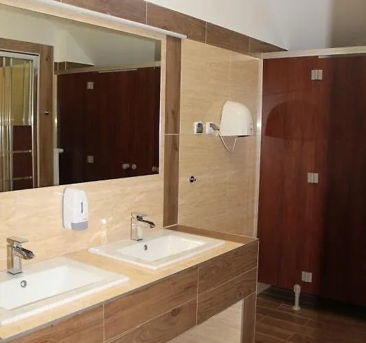 Szkolne Schronisko Mlodziezowe